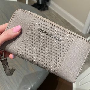 MK wallet